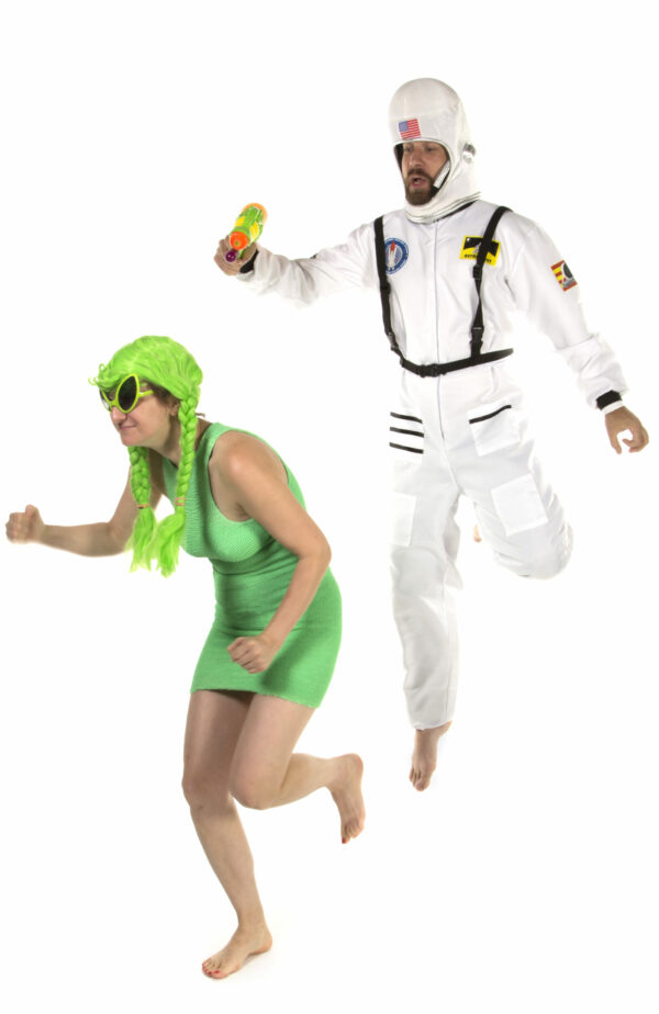 Duo homme femme déguisement mars attack alien cosmonaute